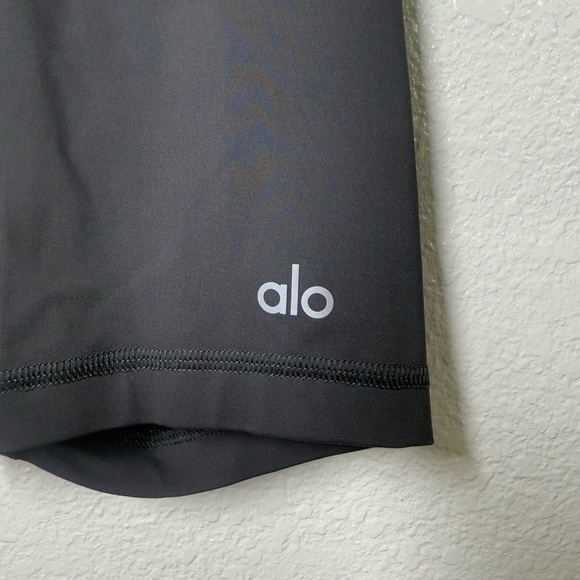 ALO Men’s 9” Warrior Compressive Short Size Small - Picture 6 of 8